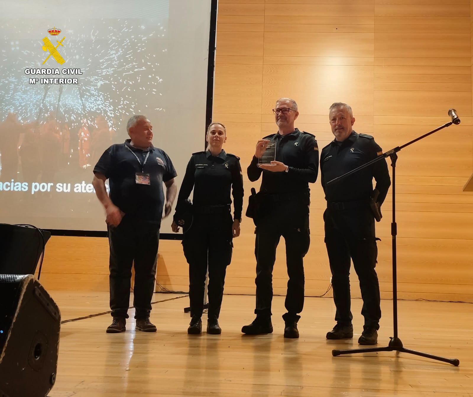 La Guàrdia Civil assessora les entitats culturals sobre les novetats en pirotècnia al Primer Fòrum 'La Trobada del Foc'