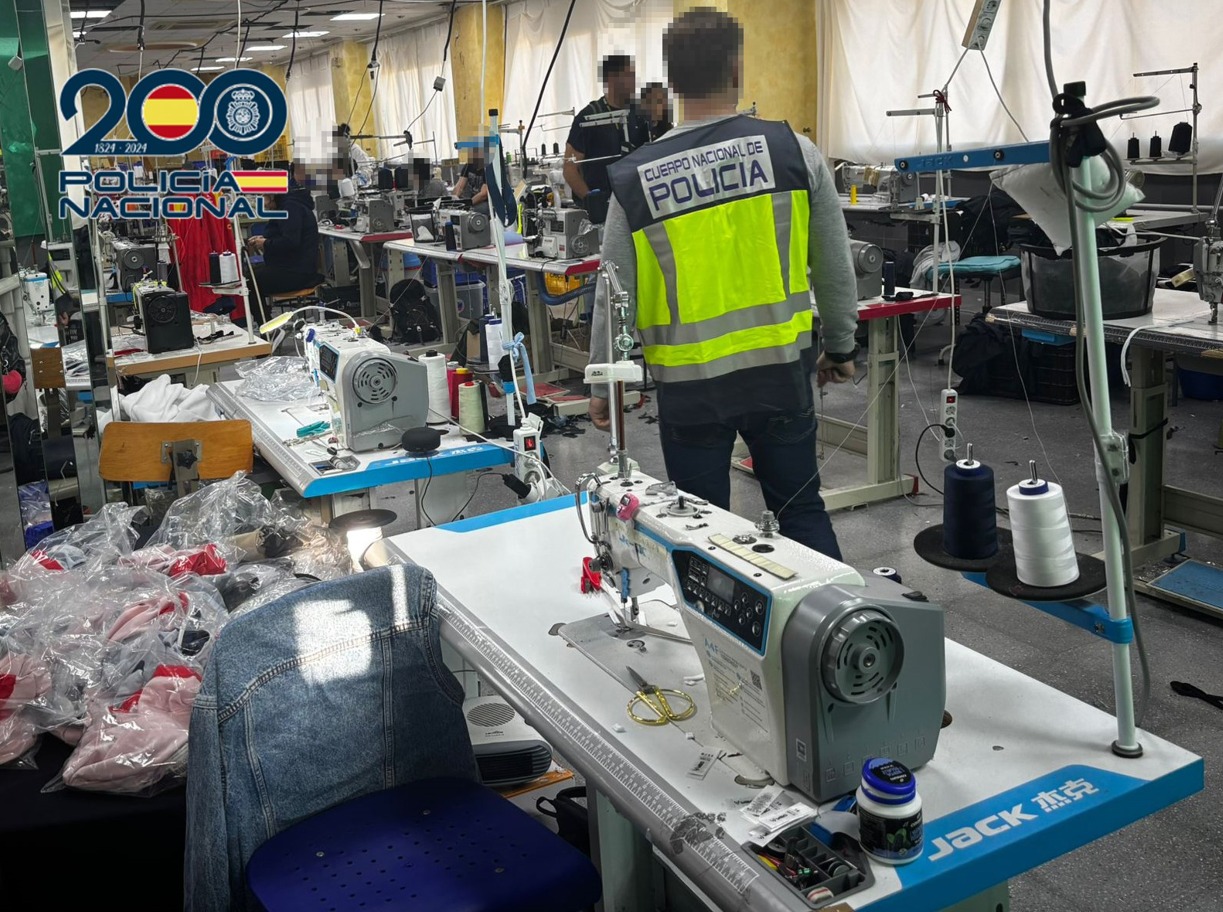 Gemini ha dicho Desmantellen un taller tèxtil clandestí al Camp de Túria amb 26 treballadors explotats en condicions insalubres