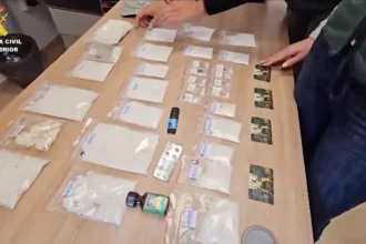 La Guardia Civil desmantela en Valencia una red de envío de ‘flakka’, la droga sintética que causa episodios violentos