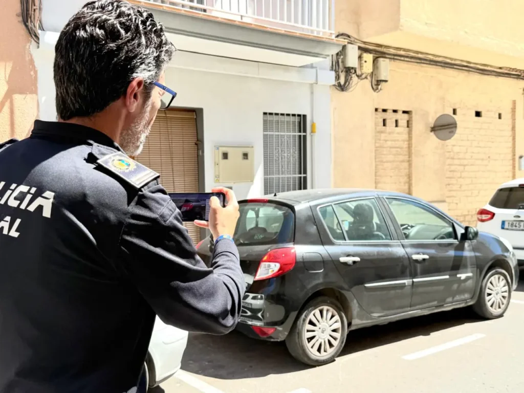 La Policia Local de la Pobla de Farnals implanta un sistema pioner de càmeres mòbils lectors de matrícules per a identificar vehicles amb incidències en temps real