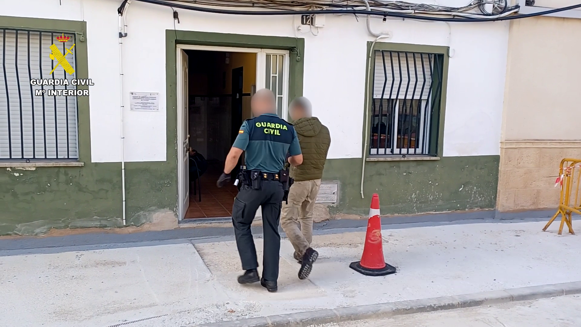 La Guardia Civil detiene a los autores de una oleada de robos de cobre en el alumbrado público de municipios valencianos