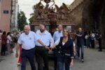 La acampada de los huelguistas de educación obliga a reconfigurar los actos y el itinerario del Corpus de València
