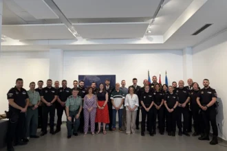 Homenatge a la professionalitat de la Policia Local de Rafelbunyol durant el seu dia commemoratiu