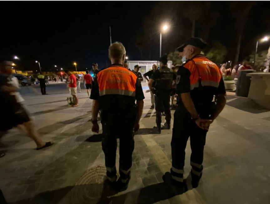 València moviliza 300 agentes de la Policía Local en el operativo especial de la Noche de San Juan