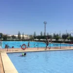 La presencia de heces obliga al cierre temporal de la piscina municipal de Tavernes Blanques