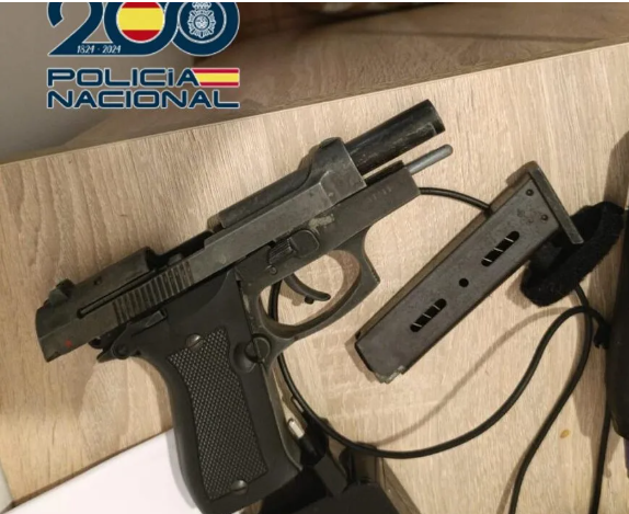 Ofensiva de la Policía Nacional contra el tráfico de drogas en l'Horta Sud con diez detenidos en dos operaciones