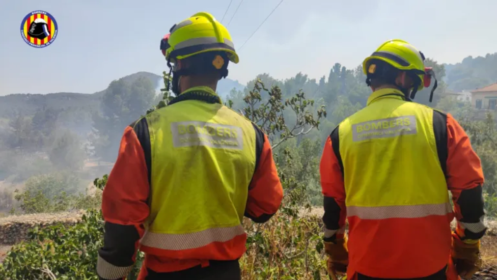  Incendio en una nave de reciclaje de la segunda fase del polígono.