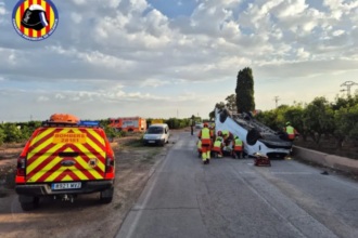 Cinc ferits en un xoc entre dos cotxes a Museros