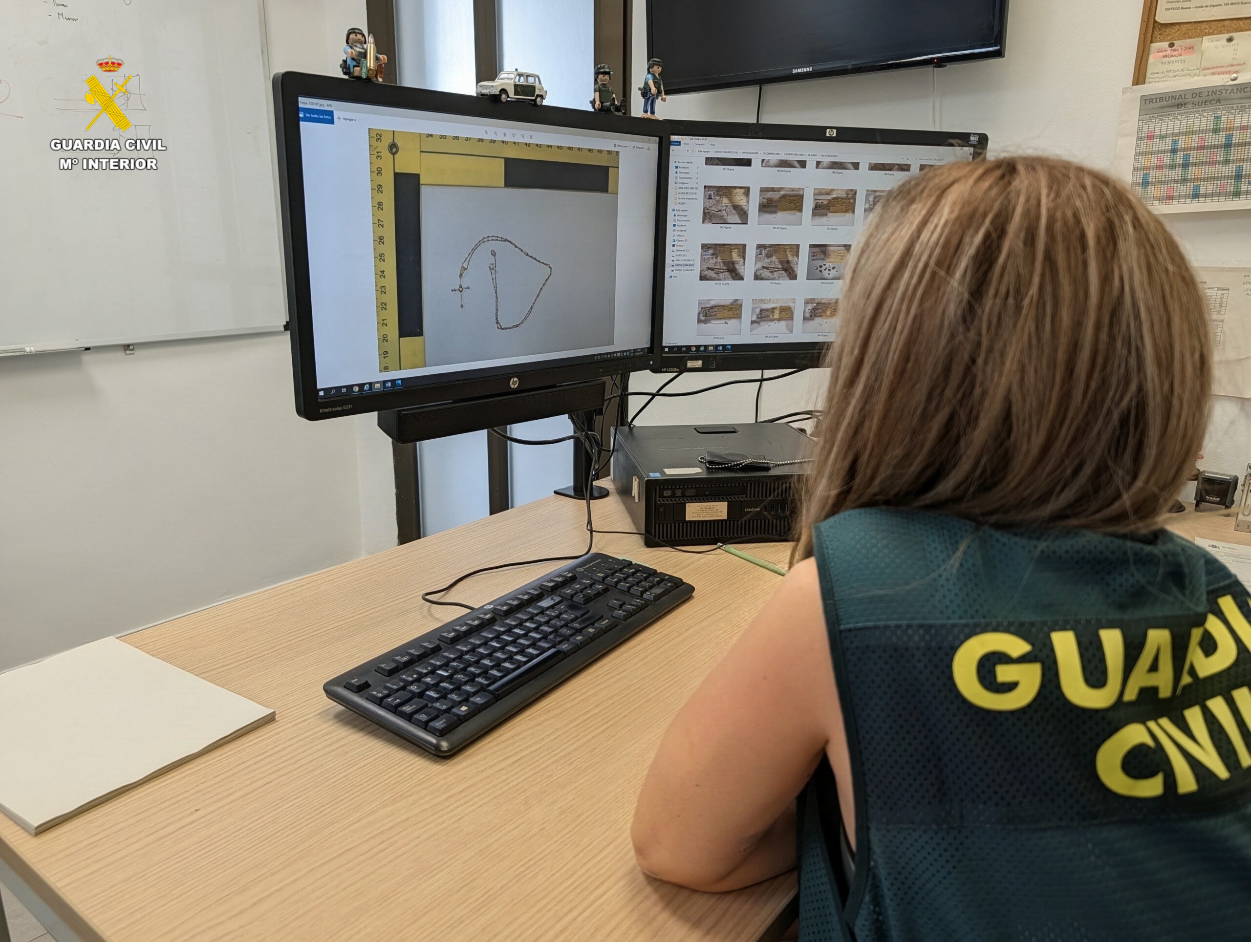 La Guàrdia Civil deté tres persones a la província per tenència d'un'arma de foc simulada i per robatoris violents a dones majors