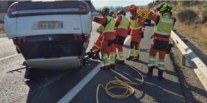 Quatre vehicles implicats en un aparatós accident a l'A-3 a l'altura de Bunyol