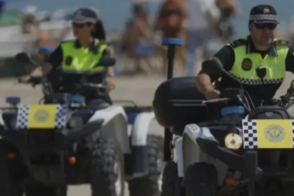 Huit detinguts en dotze hores per una onada de furts de mòbils a la platja de la Malva-rosa