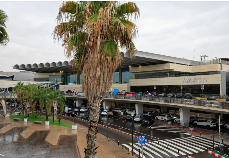 Manises, Aeroport de València, Incendi, Successos, Bombers Consorci València, L'Horta Oest, Emergències.