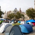 La mascletá del 9 d’Octubre se queda fuera de la programación de València por la acampada de la plaza del Ayuntamiento