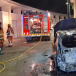 Incendio nocturno de un vehículo en Pedralba