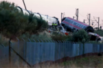 La UME y la Guardia Civil intensifican durante la noche la retirada de los trenes siniestrados en Urda