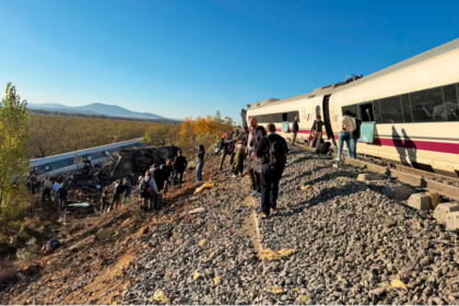 Accident de tren a Toledo: deu morts en xocar un AVE i un Iryo