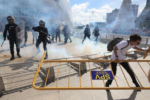 Cinco detenidos, nueve policías heridos y una acampada en el Ayuntamiento marcan la jornada de protestas por la vivienda en València